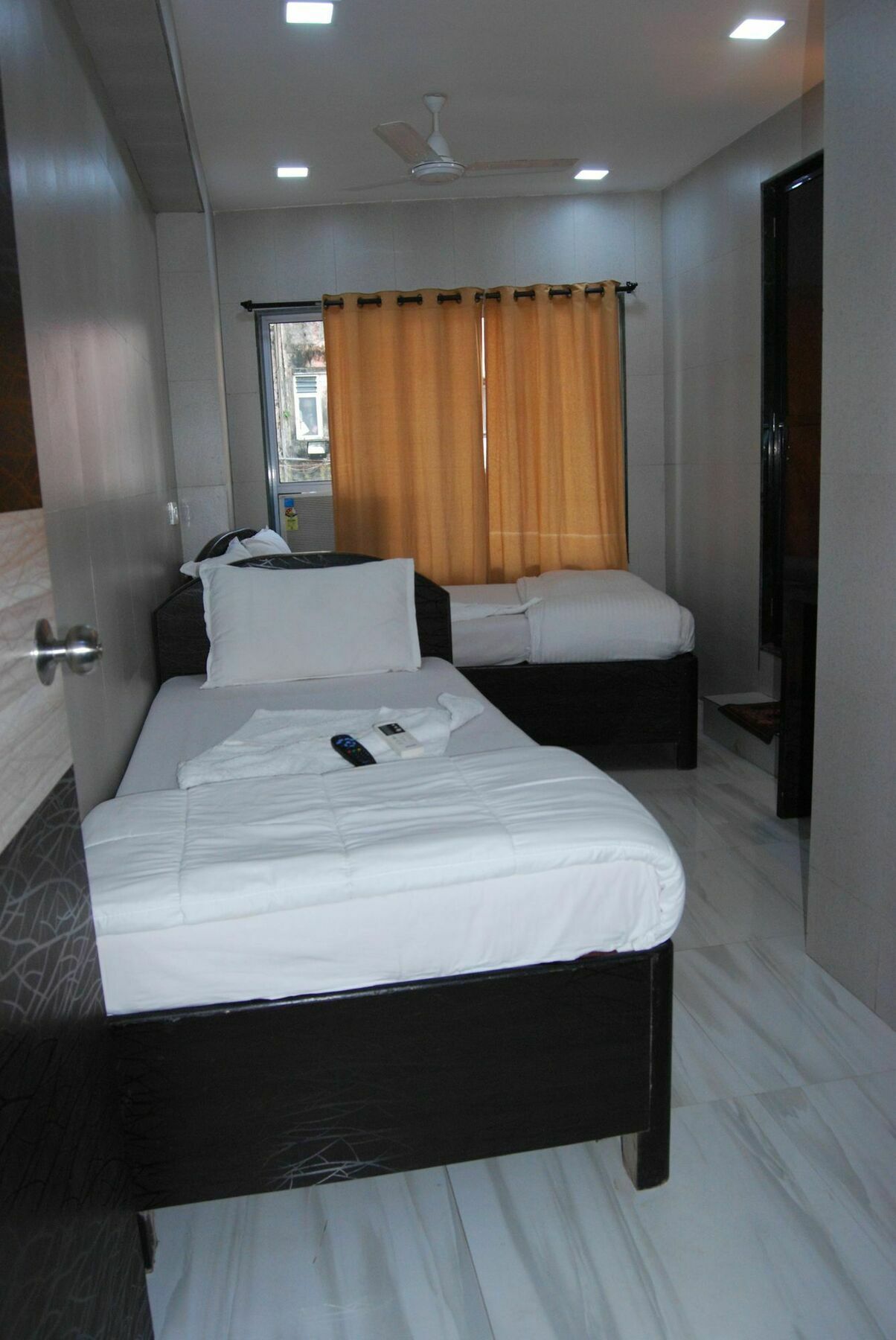 Hotel Holiday Inn Mumbai Exterior foto